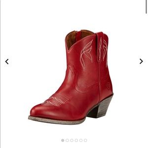Red ariat short cowgirl boots